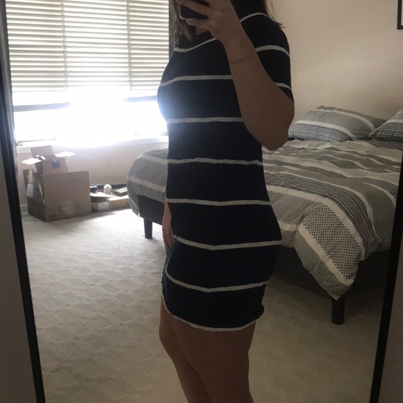 🌸GAP Navy and white strip cotton dress - Picture 5 of 5